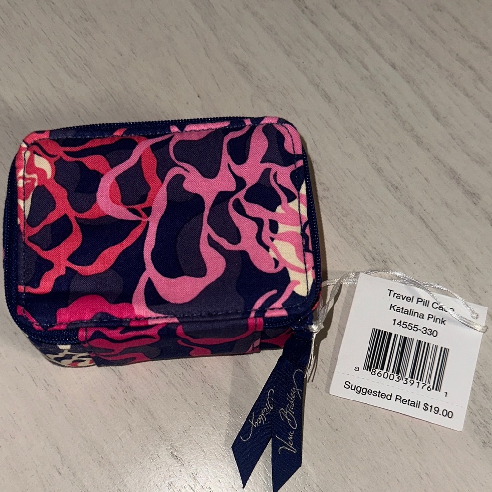VERA BRADLEY TRAVEL PILL CASE PILL ORGANIZER CONTAINER